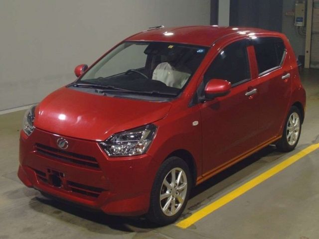 3186 Daihatsu Mira e s LA350S 2018 г. (TAA Yokohama)